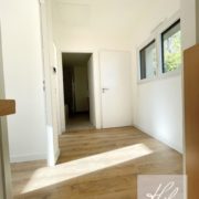 Jolie maison 2co responsable sur son petit terrain de 250m². Agréable lumineuse proche des commodités.